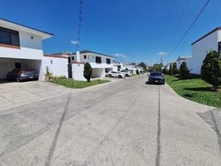 Casa en Venta Portal de San Isidro — Casa en Venta en Portal de San Isidro I, Zona 16, Guatemala, Ciudad — miniatura 1 de 4