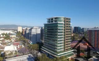 REMATO oficina Edif. Pialé zona 10 — Oficina en Venta en Pialé, Zona 10, Guatemala, Ciudad — miniatura 1 de 9