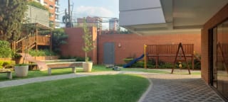 Apartamento en venta, Edificio Almeira, zona 14 — Apartamento en Venta en Almeira, Zona 14, Guatemala, Ciudad — miniatura 1 de 9