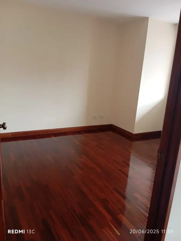 Apartamento en venta, Edificio Almeira, zona 14 — Apartamento en Venta en Almeira, Zona 14, Guatemala, Ciudad — foto 5 de 9