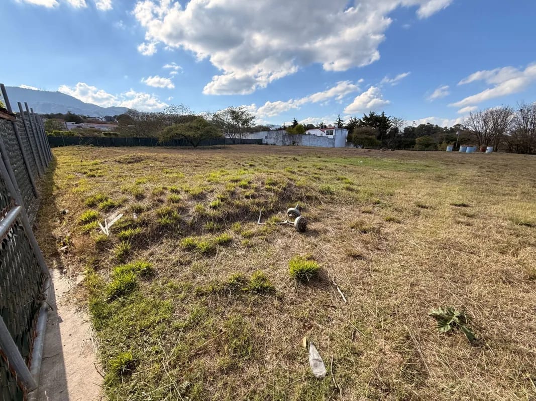 Terrenos de Desde 1,500 Vrs en Venta Sector A6 San Cristobal por la Pops — Terreno en Venta en Zona 8 Mixco, Guatemala, Ciudad — foto 8 de 9