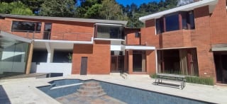 Vendo Casa con Piscina, Sauna, Jacuzzi, KM.18.7 CAES (copia) — Casa en Venta en Condominio La Mirage, Carretera a El Salvador, Guatemala, Ciudad — miniatura 4 de 11