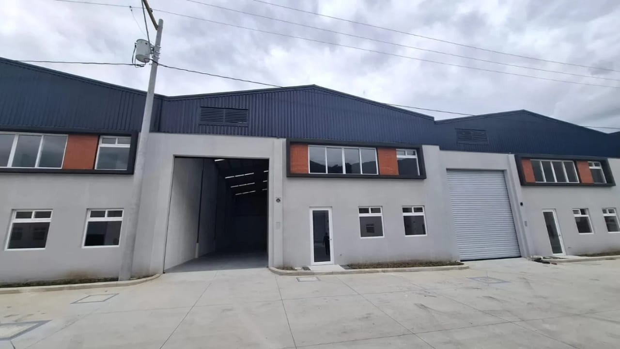 Alquilo Ofibodega en Amatitlan - Parque Industrial Distripark (copia) — Bodega / Ofibodega en Alquiler en Amatitlán, Guatemala, Ciudad — foto 1 de 5