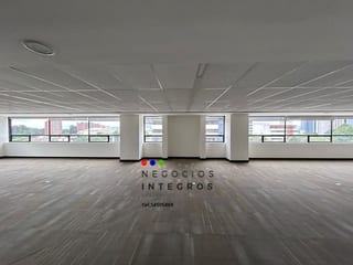 Alquilo Amplia Oficina en Zona 10 (copia) — Oficina en Alquiler en Centro Empresarial, Zona 10, Guatemala, Ciudad — miniatura 1 de 10