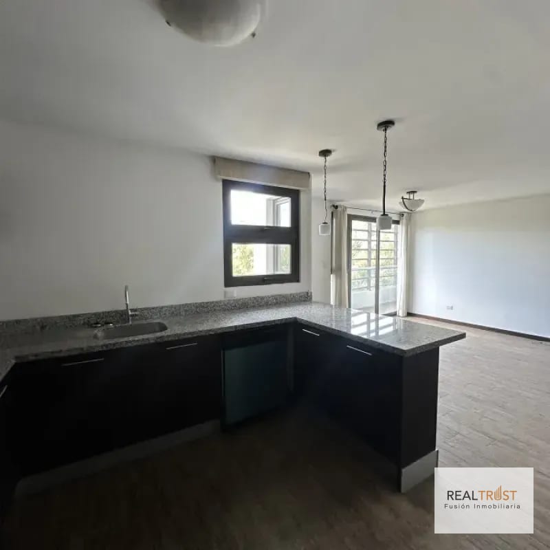 Rento Amplio Apartamento Zona 15 — Apartamento en Alquiler en Zona 15, Guatemala, Ciudad — foto 9 de 9
