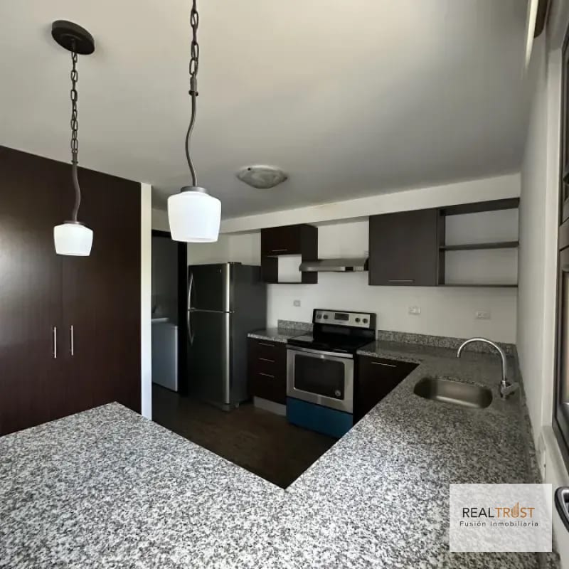 Rento Amplio Apartamento Zona 15 — Apartamento en Alquiler en Zona 15, Guatemala, Ciudad — foto 4 de 9