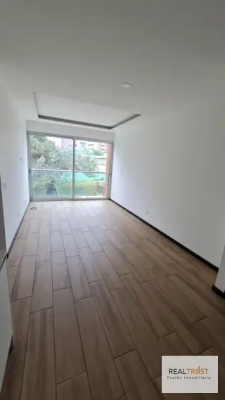 En Venta Apartamento en Zona 15 Vista Hermosa 1, con Garita y Acceso al Parque — Apartamento en Venta en Vista Hermosa I, Zona 15, Guatemala, Ciudad — miniatura 1 de 7