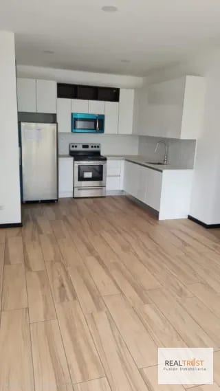 En Venta Apartamento en Zona 15 Vista Hermosa 1, con Garita y Acceso al Parque — Apartamento en Venta en Vista Hermosa I, Zona 15, Guatemala, Ciudad — miniatura 2 de 7