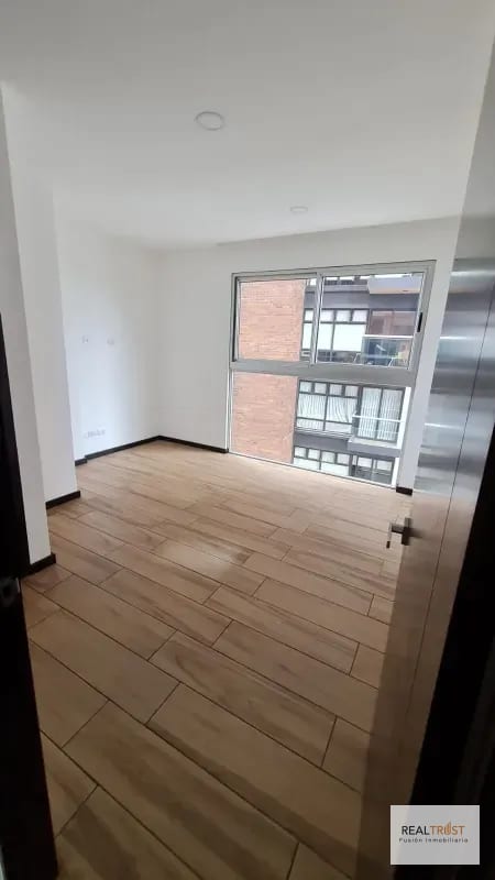 En Venta Apartamento en Zona 15 Vista Hermosa 1, con Garita y Acceso al Parque — Apartamento en Venta en Vista Hermosa I, Zona 15, Guatemala, Ciudad — foto 6 de 7