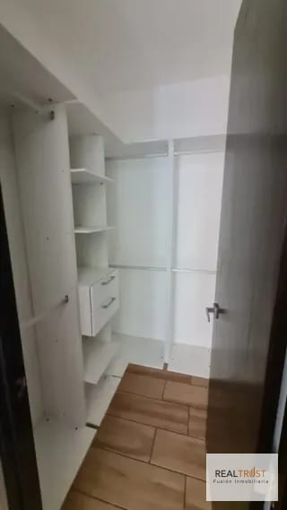 En Venta Apartamento en Zona 15 Vista Hermosa 1, con Garita y Acceso al Parque — Apartamento en Venta en Vista Hermosa I, Zona 15, Guatemala, Ciudad — miniatura 7 de 7