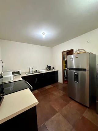 Casa con estilo moderno en Venta Condominio Km. 14 — Casa en Venta en Carretera a El Salvador, Guatemala, Ciudad — miniatura 4 de 8