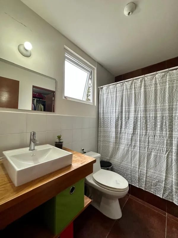 Casa con estilo moderno en Venta Condominio Km. 14 — Casa en Venta en Carretera a El Salvador, Guatemala, Ciudad — foto 3 de 8